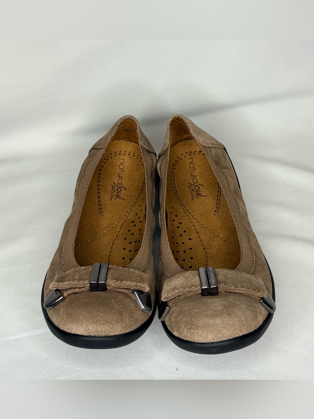 Natural Soul with Bare Flex Taupe Suede Slip-On Ballet Flats Size 6.5